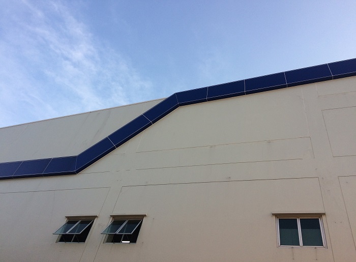 彩鋼屋面翻新工程的質(zhì)量問(wèn)題排查與解決