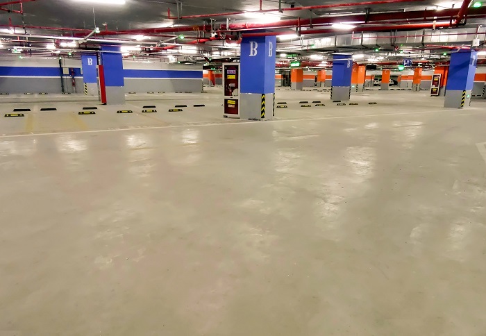 固化劑地坪漆的施工技術創(chuàng)新與趨勢展望