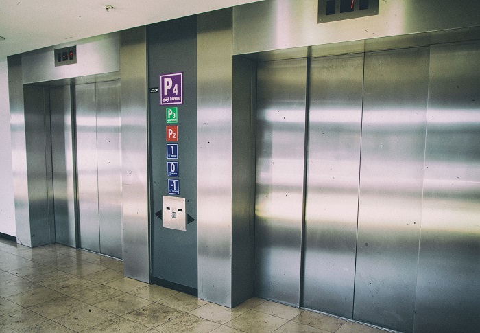 廠房電梯維修費(fèi)：房東與租客責(zé)任的探討